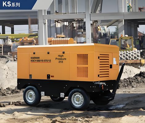 Professional and durable mobile screw air compressor, running smoothly and consistently